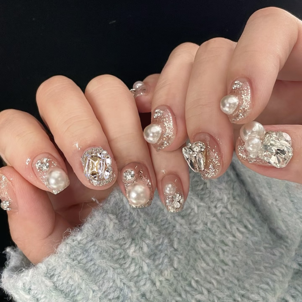 24 قطعة من أظافر القطيفة اللام - مراجعة Nail Art Flower وسعره